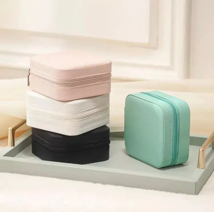 Jewellery & Hair Accessory Organizer – Leather Storage Box for Travel